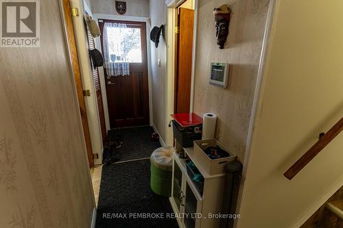 2 Silke Drive, Petawawa, ON - Indoor Photo Showing Other Room