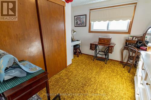 2 Silke Drive, Petawawa, ON - Indoor