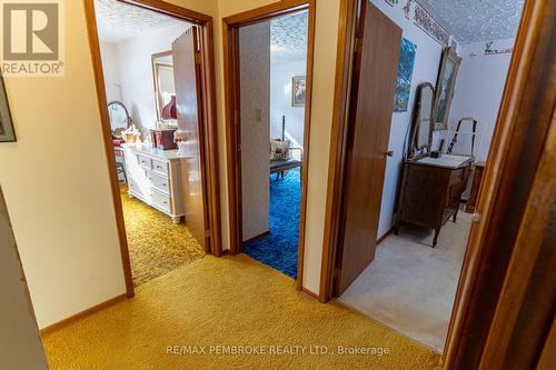 2 Silke Drive, Petawawa, ON - Indoor Photo Showing Other Room