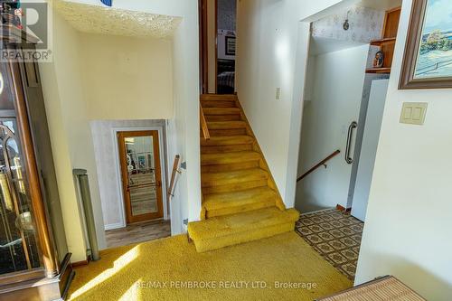 2 Silke Drive, Petawawa, ON - Indoor Photo Showing Other Room