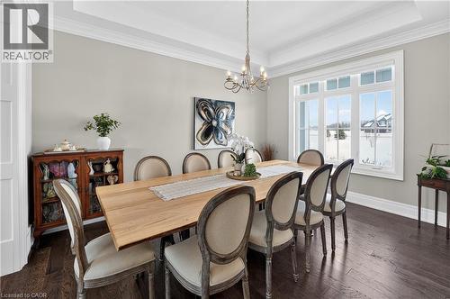 224 Mountain Road, Grimsby, ON - Indoor Photo Showing Dining Room