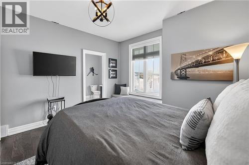 224 Mountain Road, Grimsby, ON - Indoor Photo Showing Bedroom
