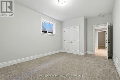 391 Patricia Drive, Burlington, ON - Indoor Photo Showing Other Room