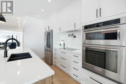 Main Level - Kitchen - 2167 Rice Avenue, Ottawa, ON - Indoor Photo Showing Kitchen With Double Sink With Upgraded Kitchen