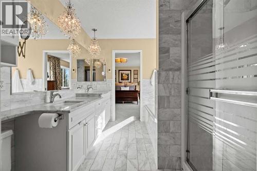 63 Springbank Crescent Sw, Calgary, AB - Indoor Photo Showing Bathroom