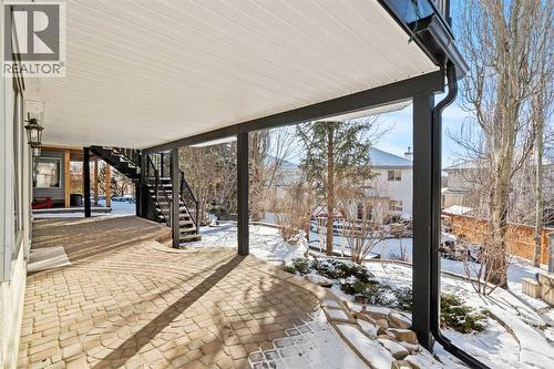 63 Springbank Crescent Sw, Calgary, AB - Outdoor