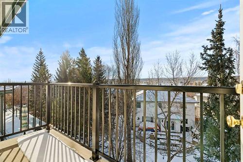 63 Springbank Crescent Sw, Calgary, AB - Outdoor With Balcony