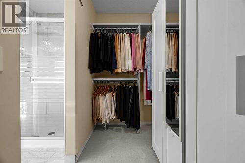 63 Springbank Crescent Sw, Calgary, AB - Indoor Photo Showing Other Room