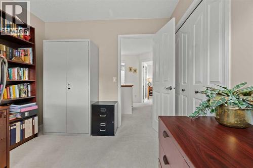 63 Springbank Crescent Sw, Calgary, AB - Indoor Photo Showing Other Room