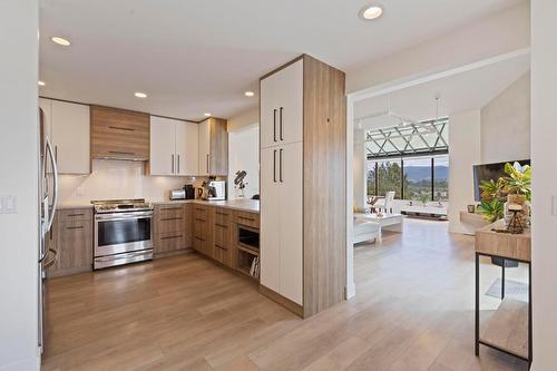 2266 Omineca Place, Kelowna, BC - Indoor Photo Showing Kitchen With Stainless Steel Kitchen