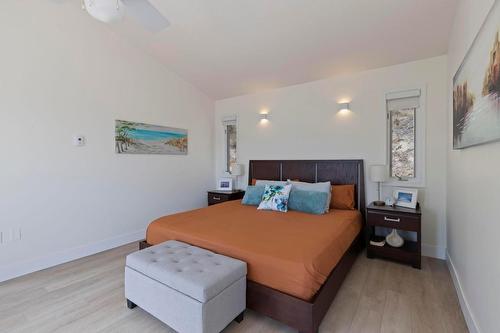 2266 Omineca Place, Kelowna, BC - Indoor Photo Showing Bedroom