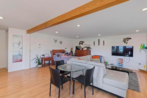 2266 Omineca Place, Kelowna, BC - Indoor