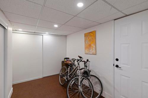 2266 Omineca Place, Kelowna, BC - Indoor Photo Showing Other Room