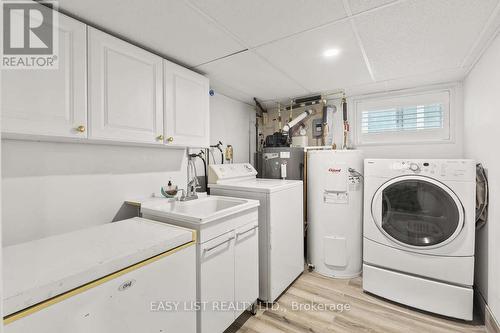 40 Kingsway, Welland, ON - Indoor Photo Showing Laundry Room