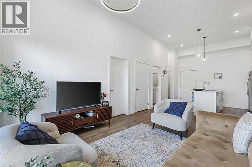3121, 60 Skyview Ranch Road Ne, Calgary, AB - Indoor Photo Showing Living Room
