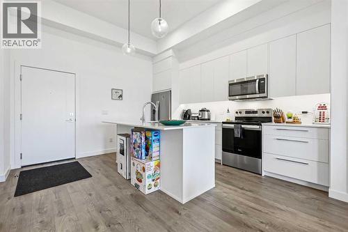 3121, 60 Skyview Ranch Road Ne, Calgary, AB - Indoor Photo Showing Kitchen With Stainless Steel Kitchen With Upgraded Kitchen