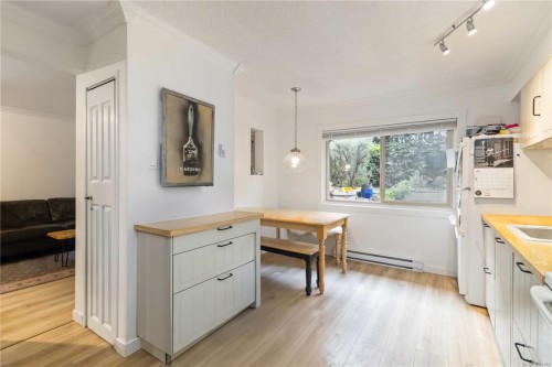 16-477 Lampson St, Esquimalt, BC 