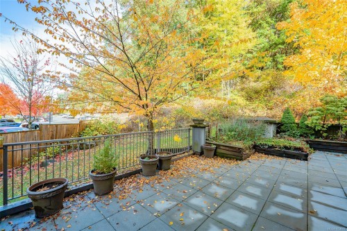 201-1620 Townsite Rd, Nanaimo, BC - Outdoor