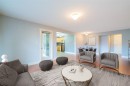 201-1620 Townsite Rd, Nanaimo, BC  - Indoor Photo Showing Living Room 