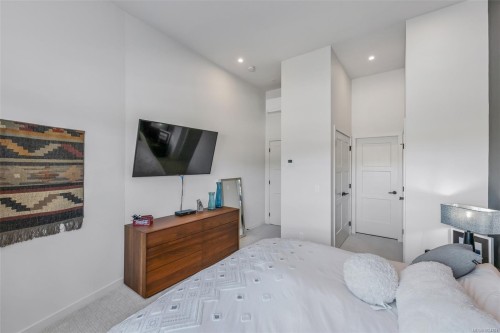 608-947 Whirlaway Cres, Langford, BC - Indoor Photo Showing Bedroom