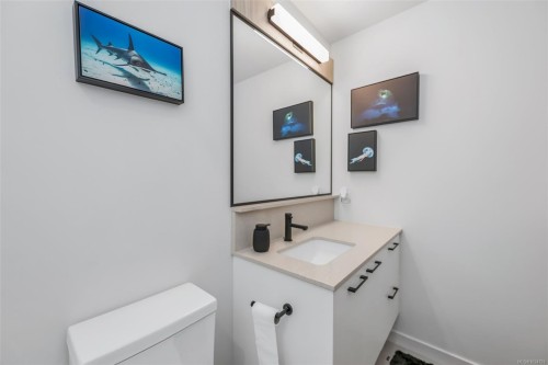 608-947 Whirlaway Cres, Langford, BC - Indoor Photo Showing Bathroom