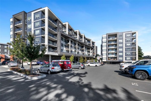 608-947 Whirlaway Cres, Langford, BC - Outdoor With Facade