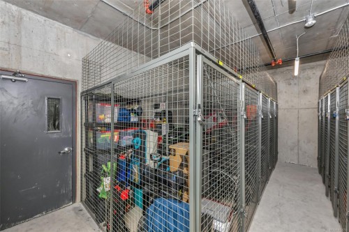 608-947 Whirlaway Cres, Langford, BC - Indoor Photo Showing Other Room