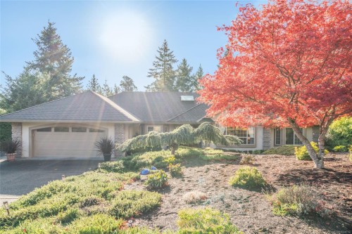 3285 Hobart Pl, Nanoose Bay, BC 