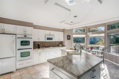 3285 Hobart Pl, Nanoose Bay, BC 