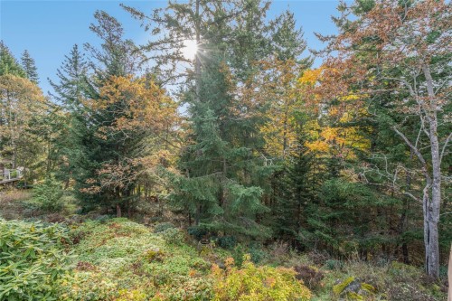 3285 Hobart Pl, Nanoose Bay, BC 