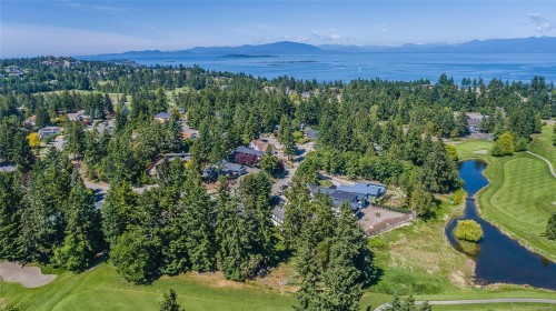 3285 Hobart Pl, Nanoose Bay, BC 