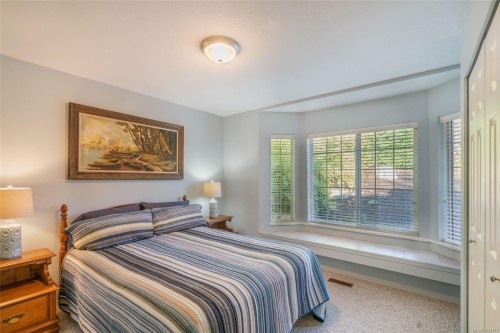 3285 Hobart Pl, Nanoose Bay, BC 