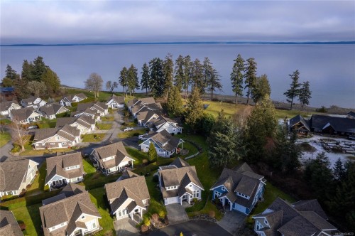 29-5251 Island Hwy, Qualicum Beach, BC 