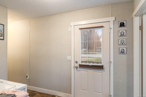 2998 Cumberland Rd, Courtenay, BC 