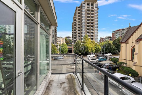 S204-737 Humboldt St, Victoria, BC - Outdoor