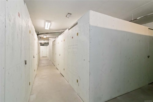 203-165 Kimta Rd, Victoria, BC - Indoor Photo Showing Other Room