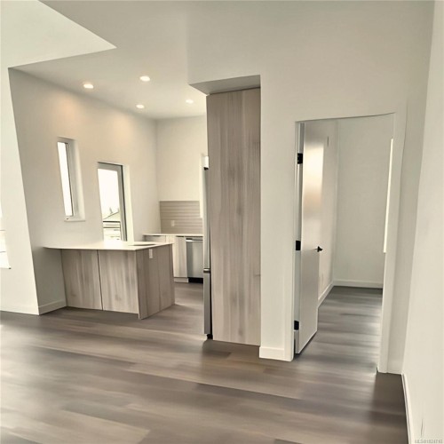 413-3564B Ryder Hesjedal Way, Colwood, BC - Indoor Photo Showing Other Room