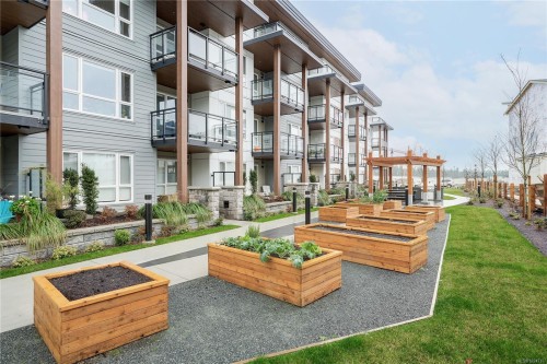 413-3564B Ryder Hesjedal Way, Colwood, BC - Outdoor