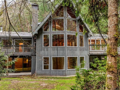 1829 Lands End Rd, North Saanich, BC 