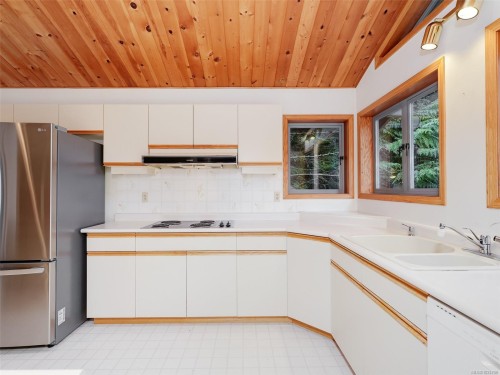 1829 Lands End Rd, North Saanich, BC 