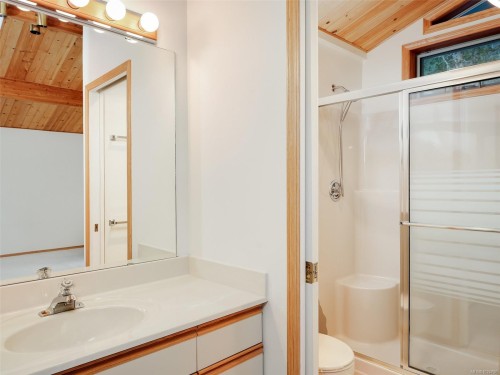 1829 Lands End Rd, North Saanich, BC 