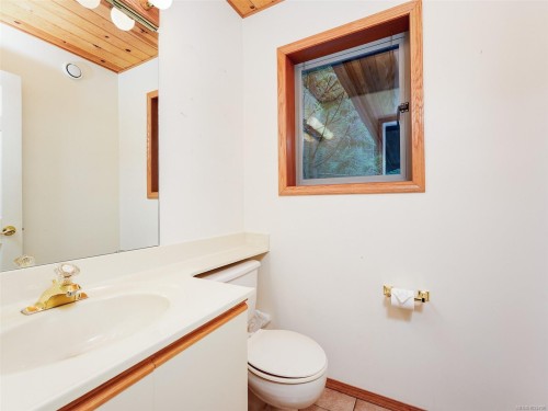 1829 Lands End Rd, North Saanich, BC 