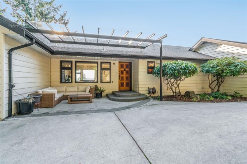 2405 Chain Way, Nanoose Bay, BC 