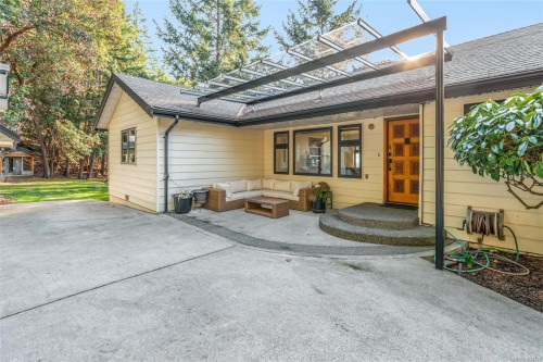 2405 Chain Way, Nanoose Bay, BC 