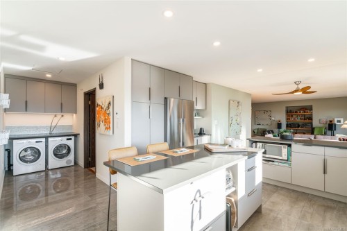 2405 Chain Way, Nanoose Bay, BC 