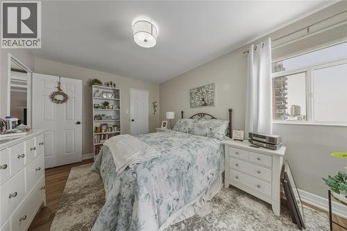 10 Derby Lane Unit# 401, Sarnia, ON - Indoor Photo Showing Bedroom