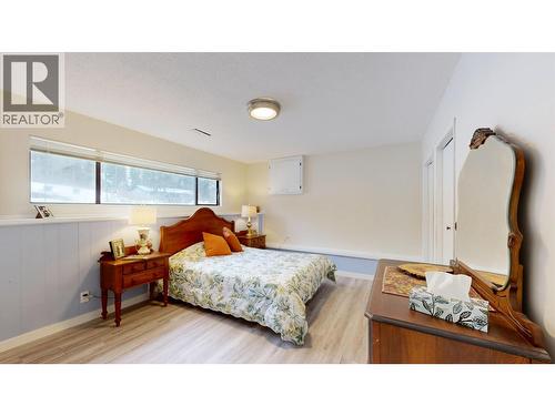 5040 Hansen Court, 108 Mile Ranch, BC - Indoor Photo Showing Bedroom