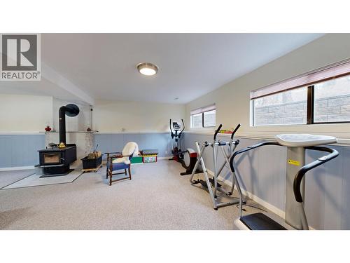 5040 Hansen Court, 108 Mile Ranch, BC - Indoor Photo Showing Gym Room