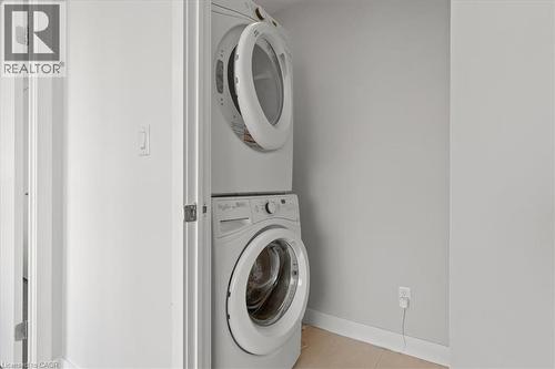 1 Victoria Street S Unit# 1113, Kitchener, ON - Indoor Photo Showing Laundry Room