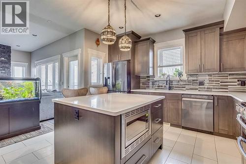 7, 208 Sparrow Hawk Drive, Fort Mcmurray, AB - Indoor Photo Showing Kitchen With Upgraded Kitchen